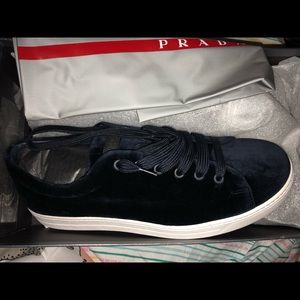 Men’s Prada sneaker size 10 $400 OBO